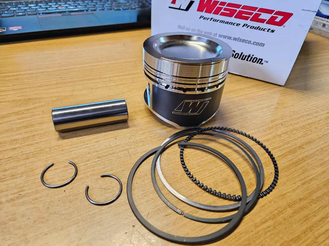 Kolben Kit 81,00 VAG Golf G60 PG